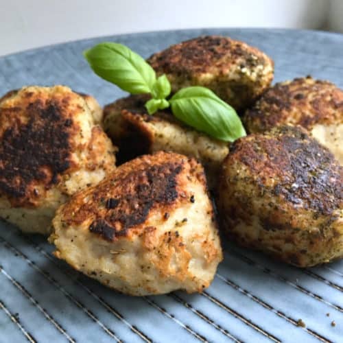 Kyllingefrikadeller med soltørrede tomater
