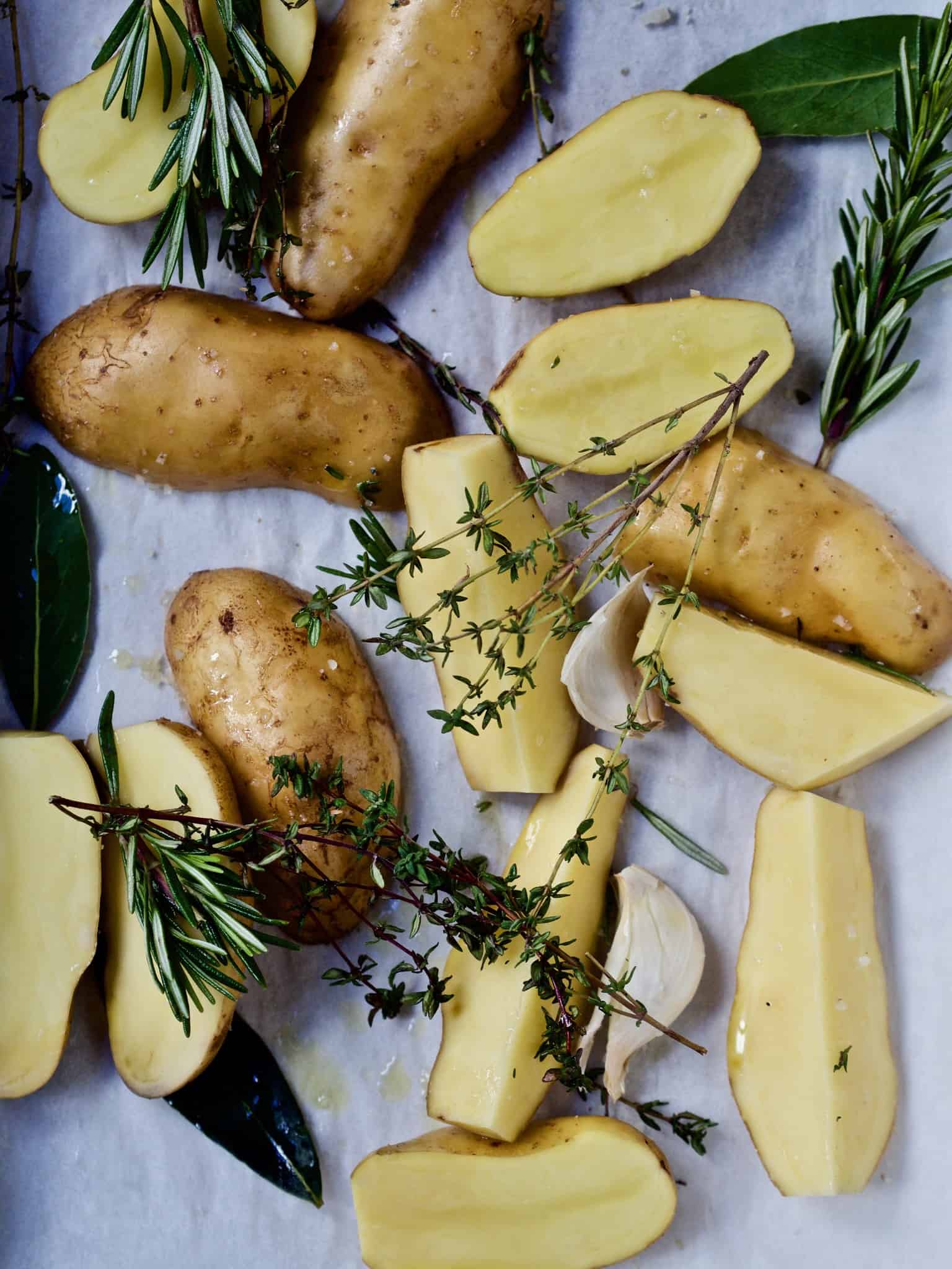 kant Hændelse forligsmanden Ovnkartofler med krydderurte: Opskrift på kartofler i ovnen