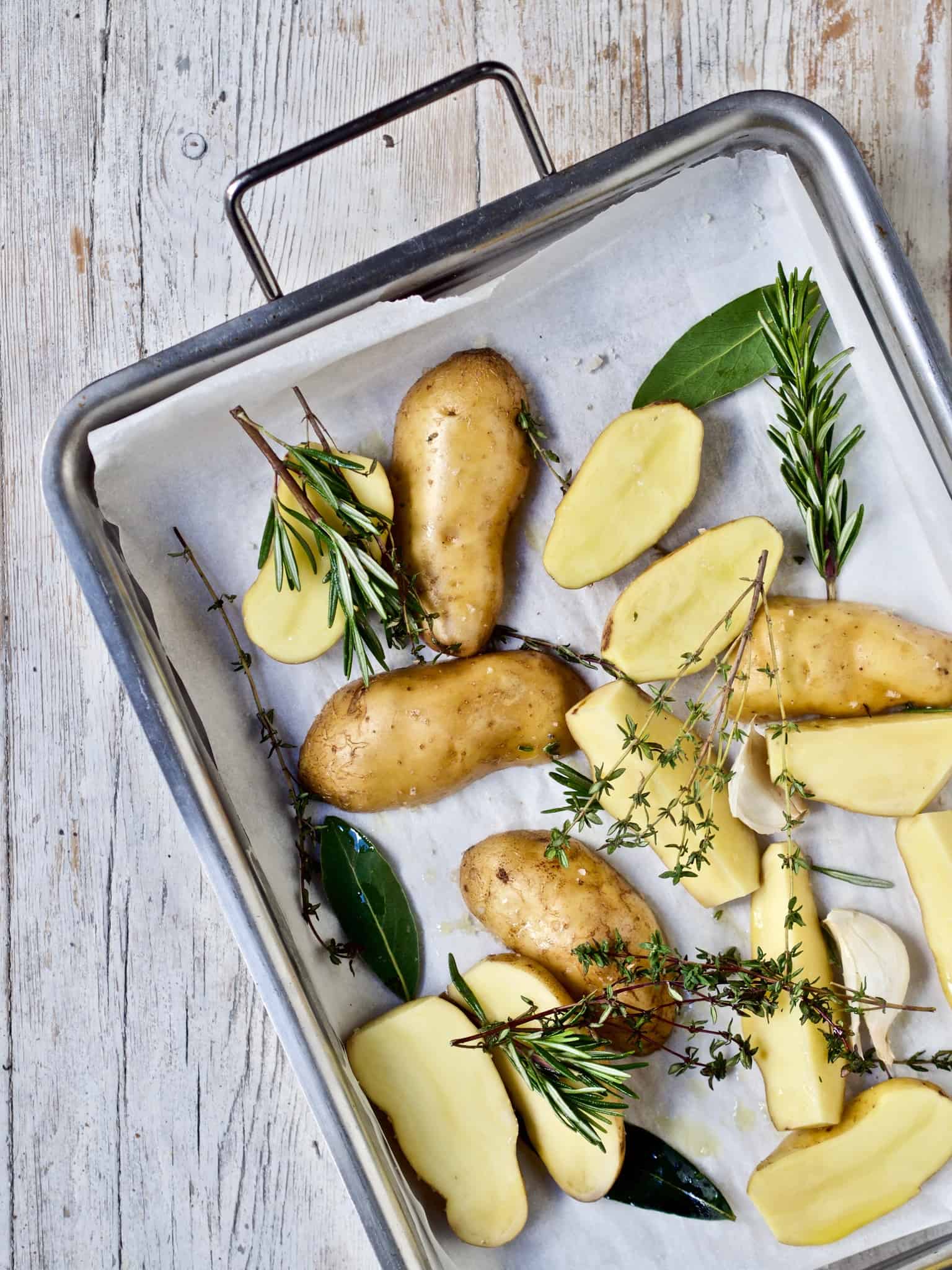 kant Hændelse forligsmanden Ovnkartofler med krydderurte: Opskrift på kartofler i ovnen