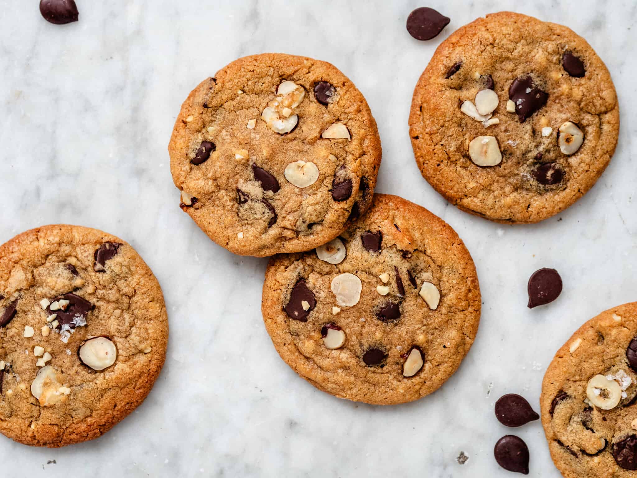 Cookies med chokolade og nødder