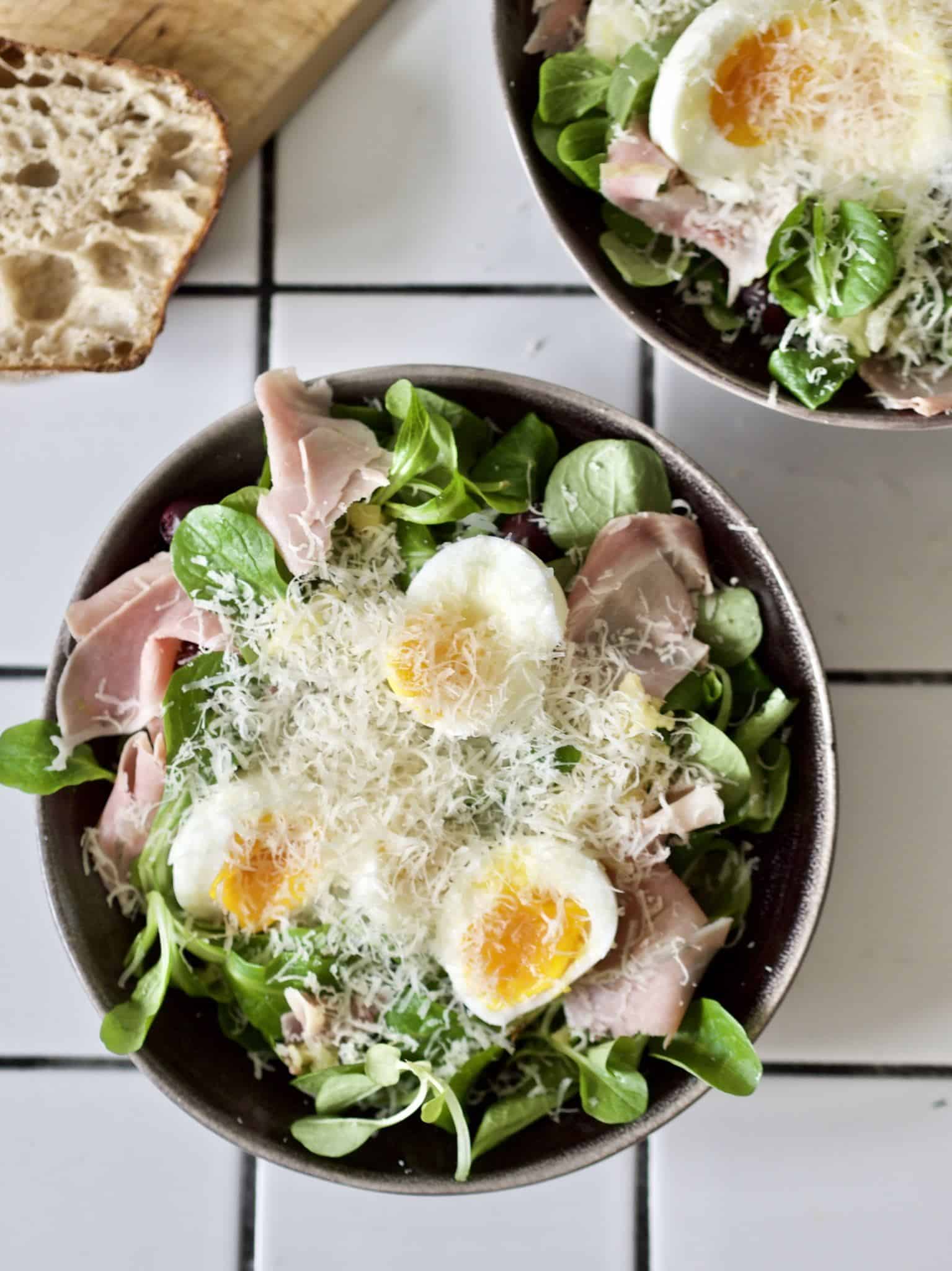 Salat med æg