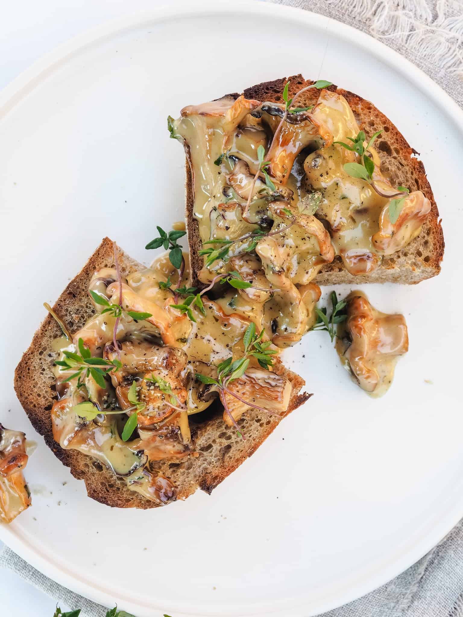 Kantarel toast