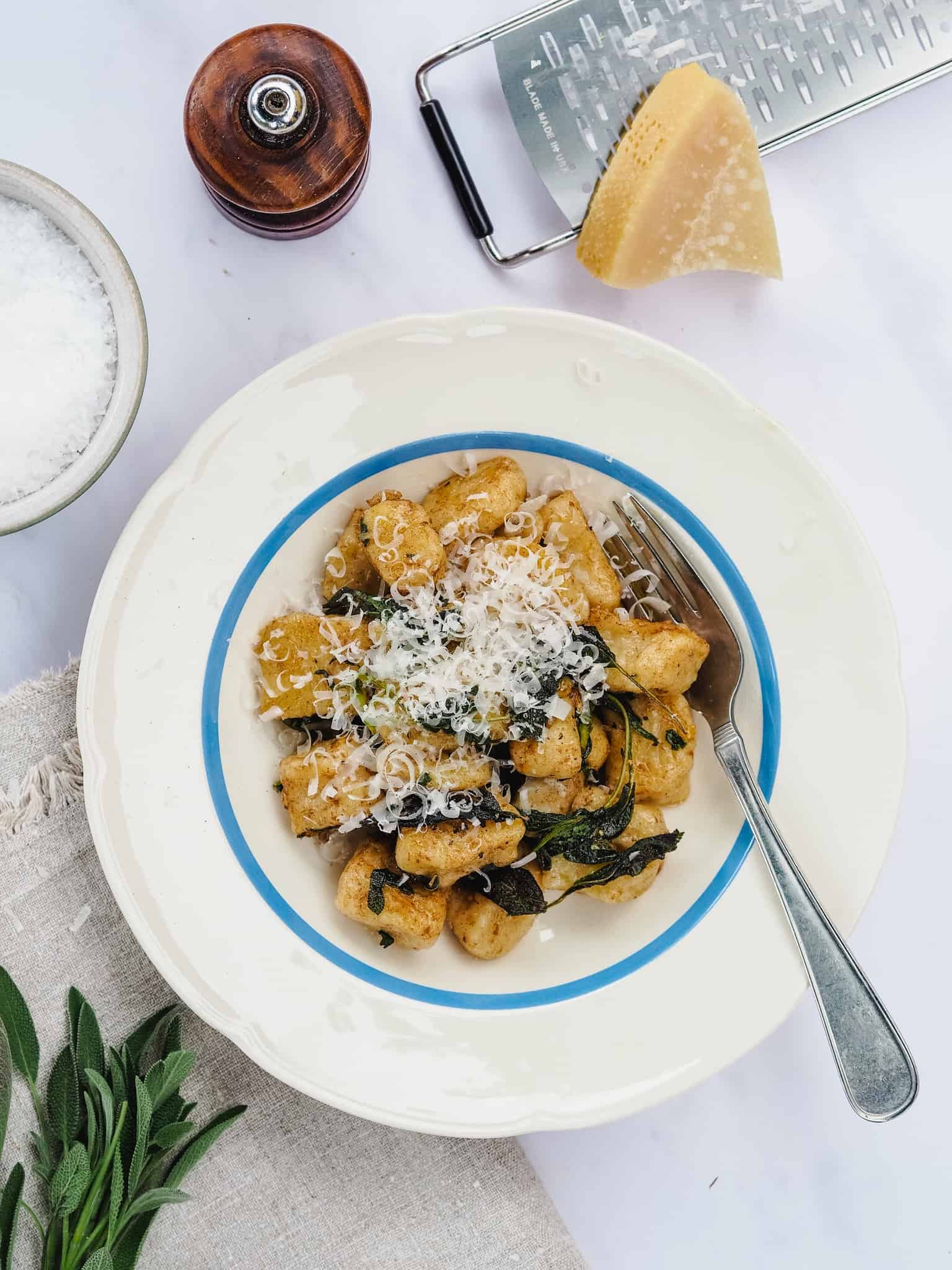Gnocchi med salvie og brunet smør