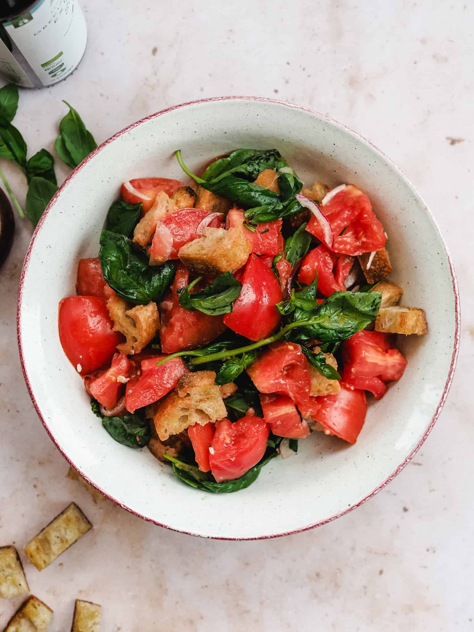 Panzanella - italiensk brødsalat