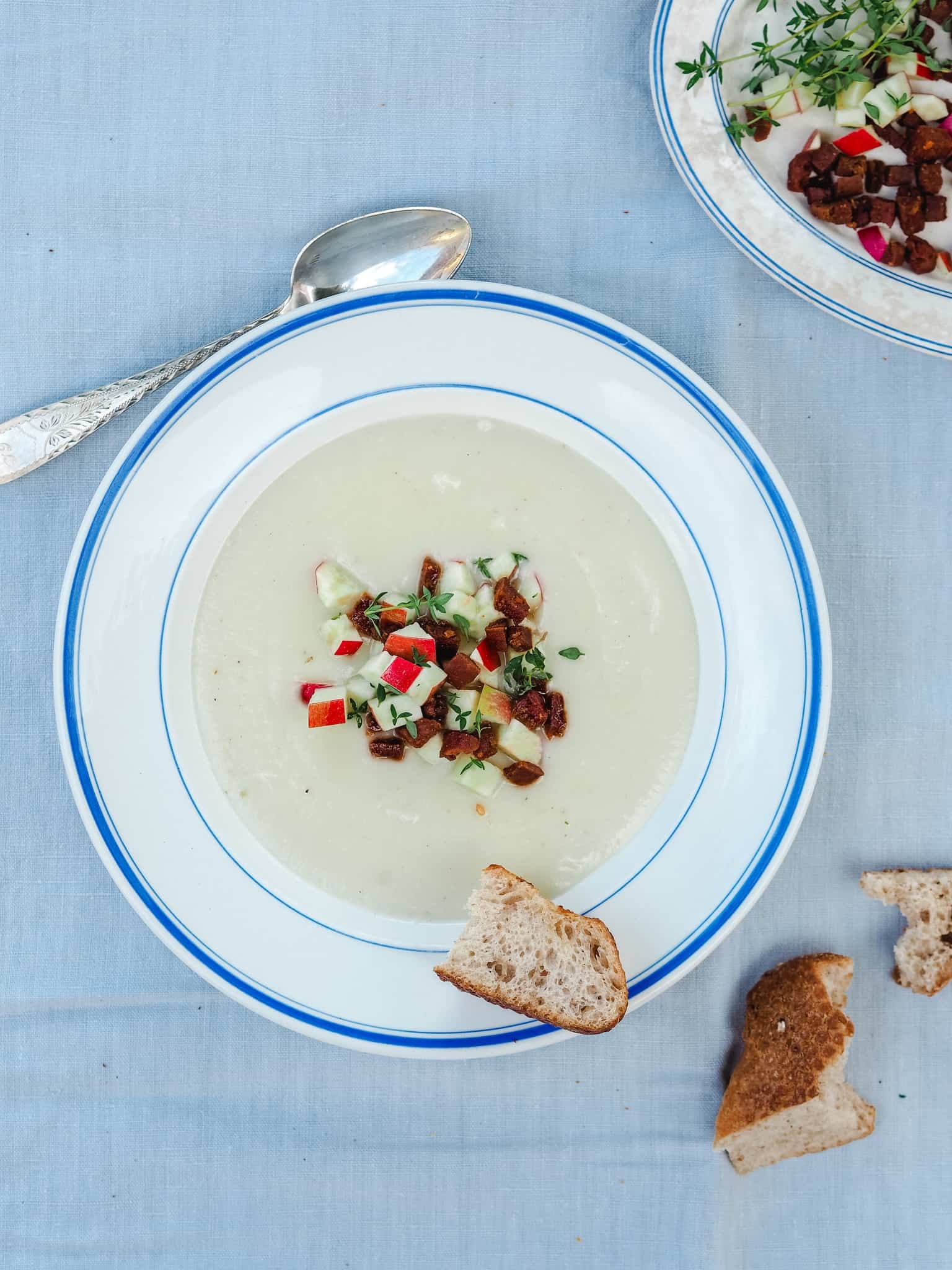 Blomkålssuppe med chorizoknas