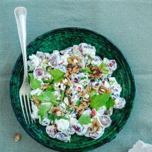 Waldorfsalat med flødeskum