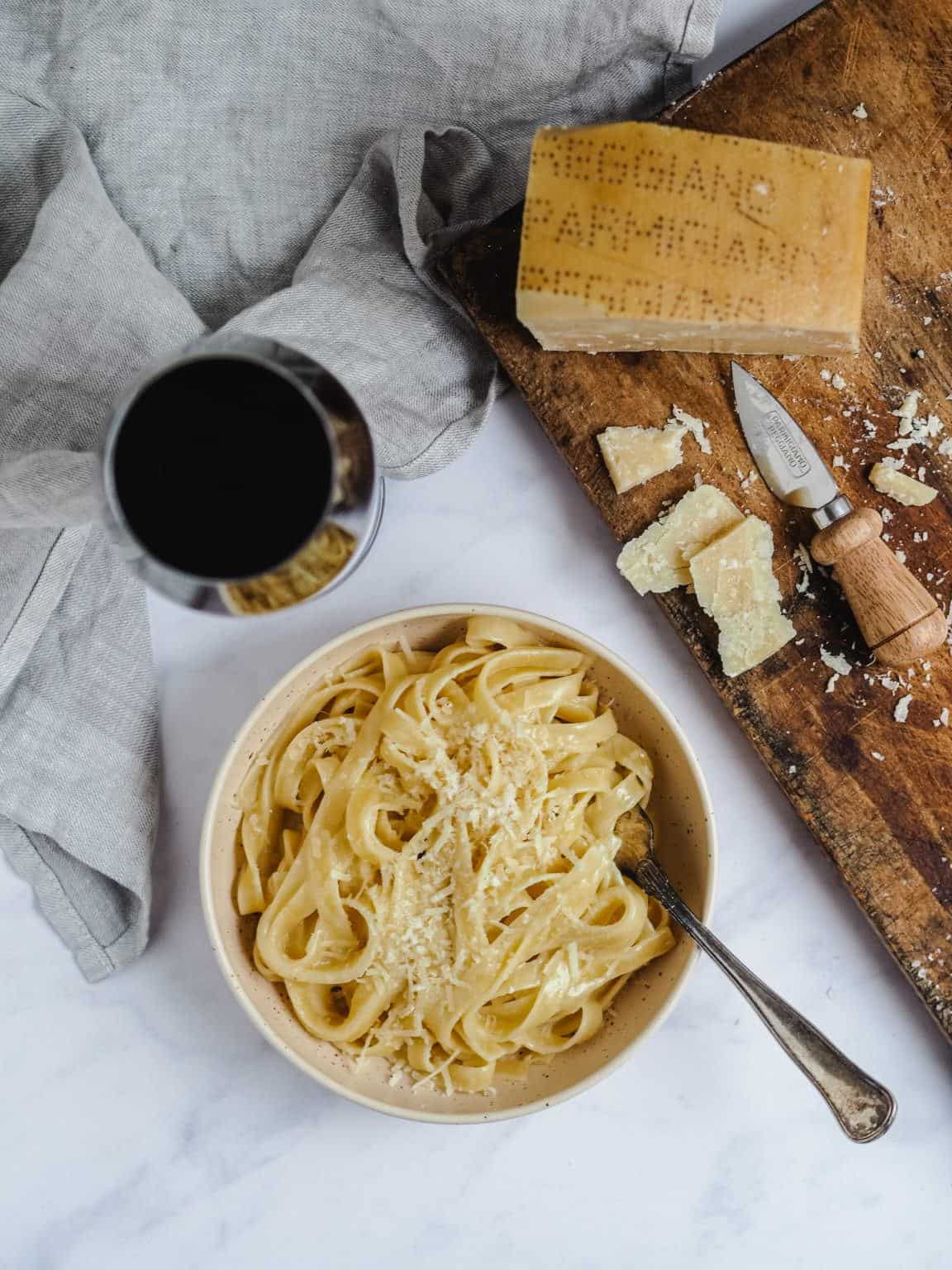 Pasta Alfredo Opskrift på original pasta fettuccine Alfredo