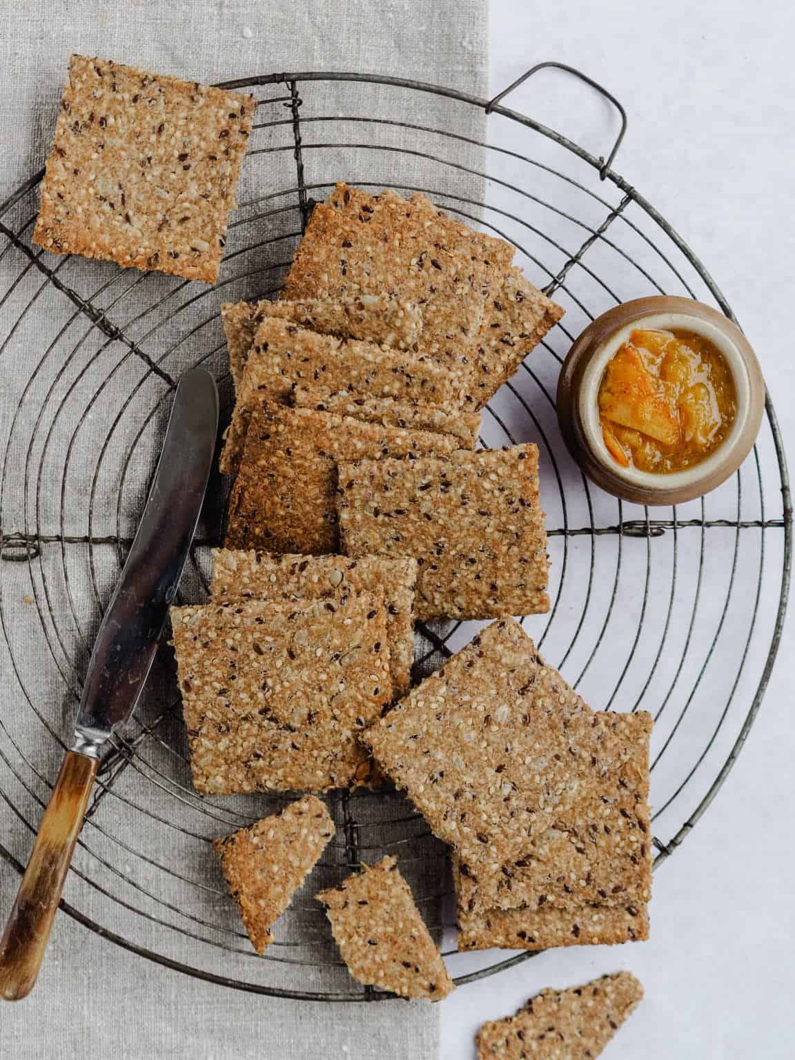 Knækbrød med kerner Opskrift på de bedste kerneknækbrød