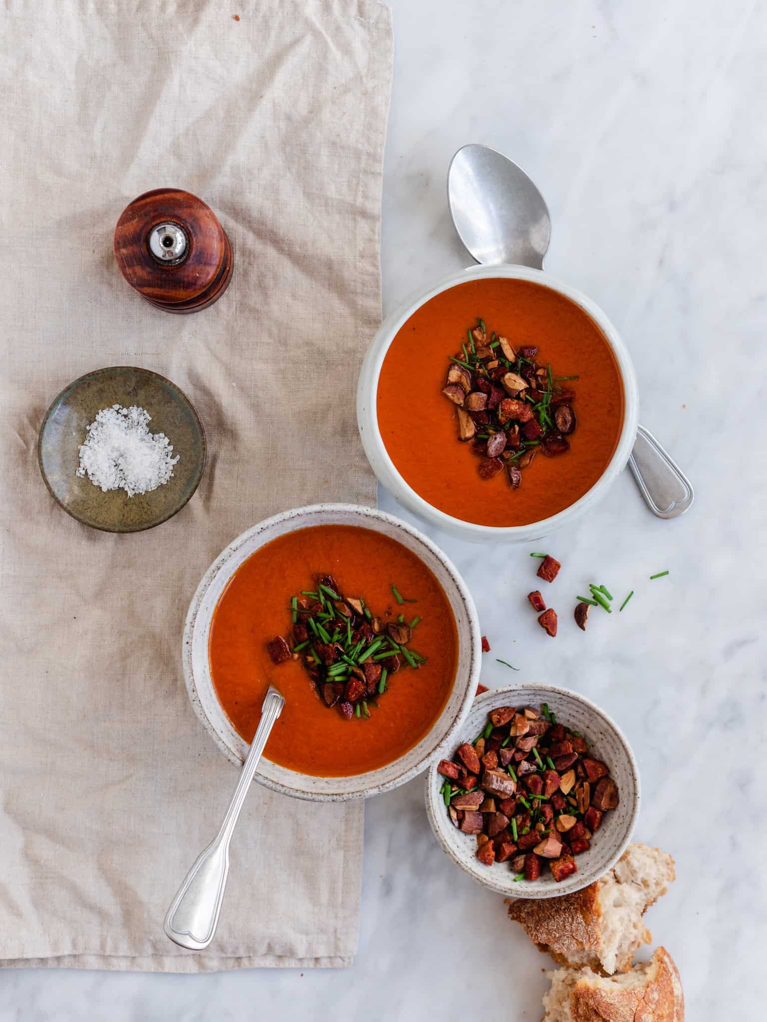 Peberfrugtsuppe med chorizo