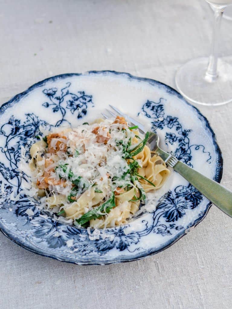 Pasta med kantareller og parmesan