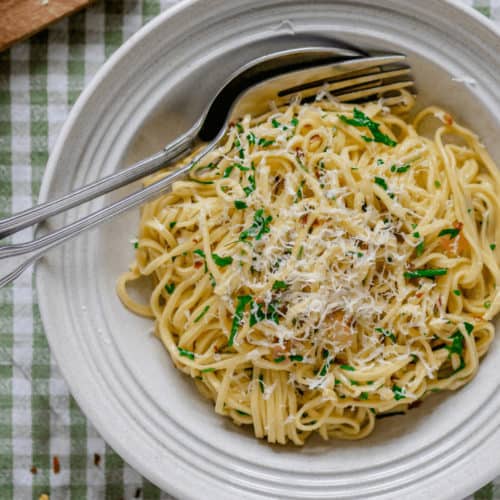 Spaghetti aglio e olio opskrift