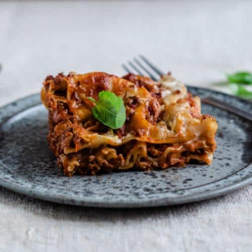 Italiensk lasagne i ovn med tomat og oksekød