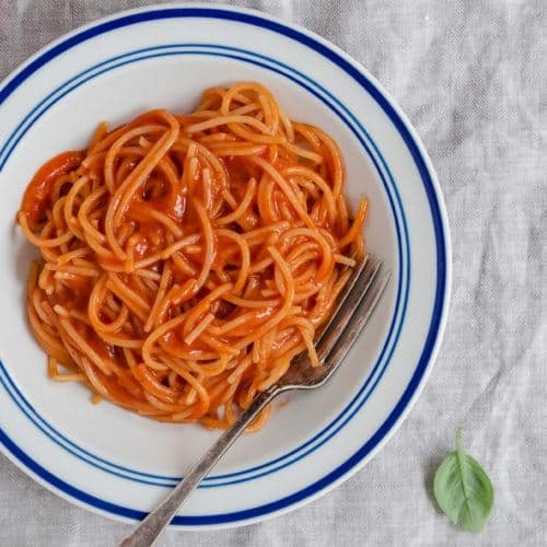 nem opskrift på hjemmelavet pastasauce