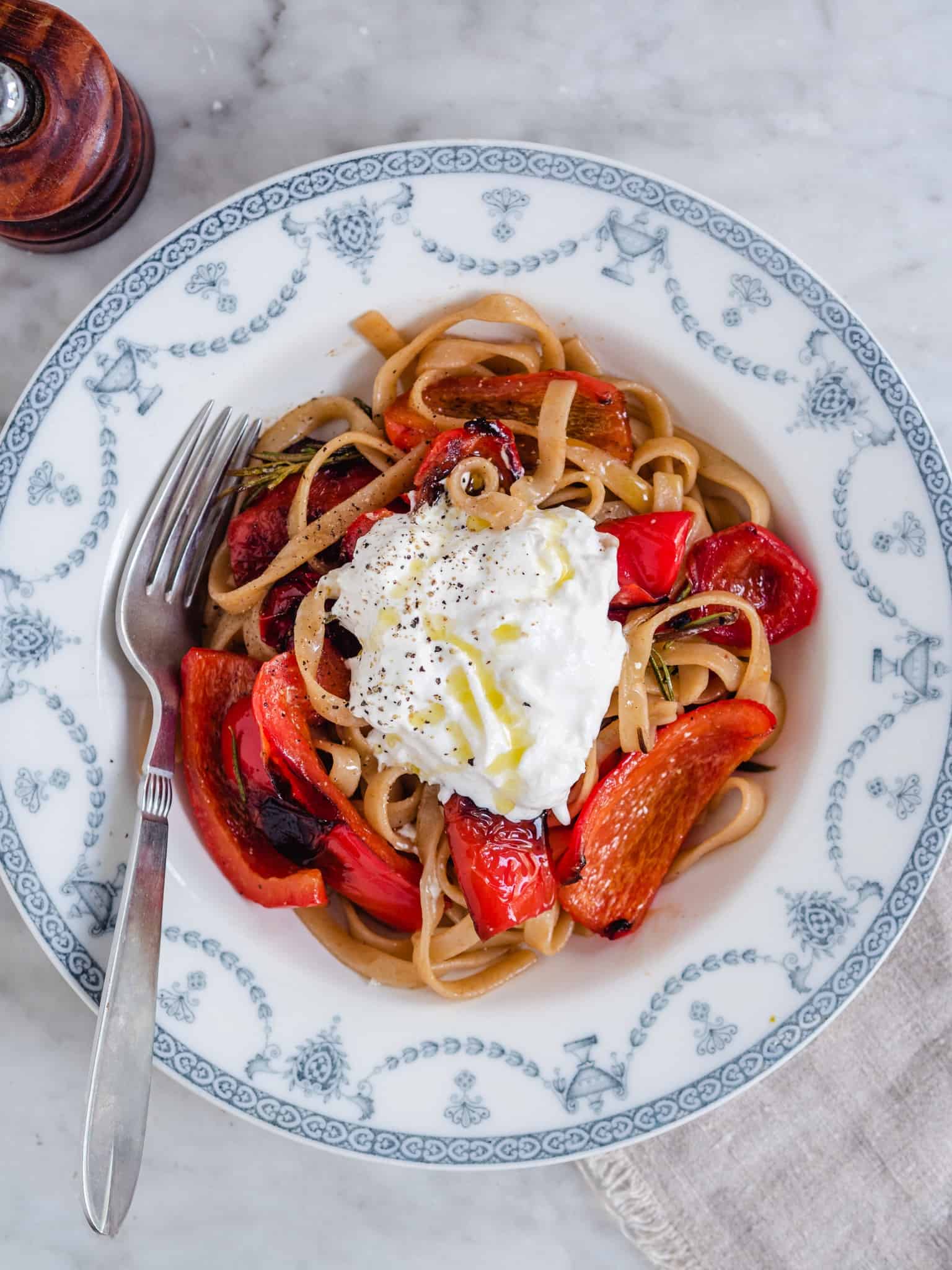 Pasta med stegte peberfrugter