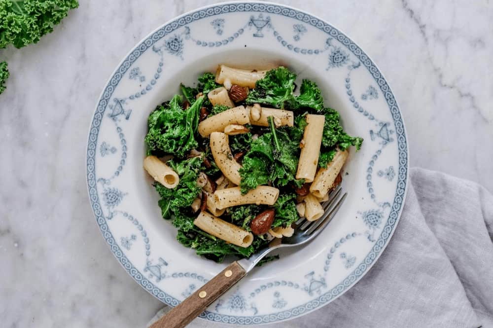 Pasta med stegt grønkål