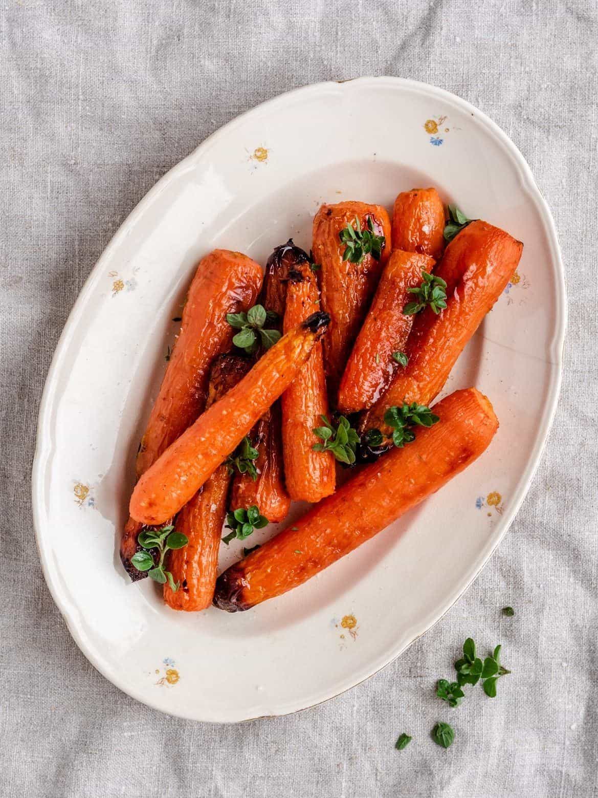 Glaserede gulerødder i ovn