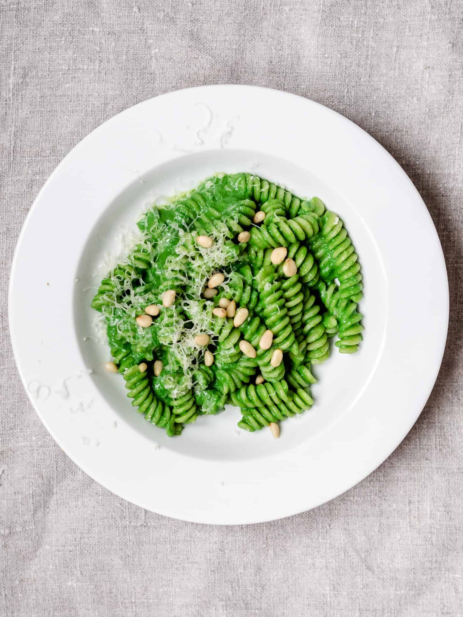 Pasta i spinatsauce