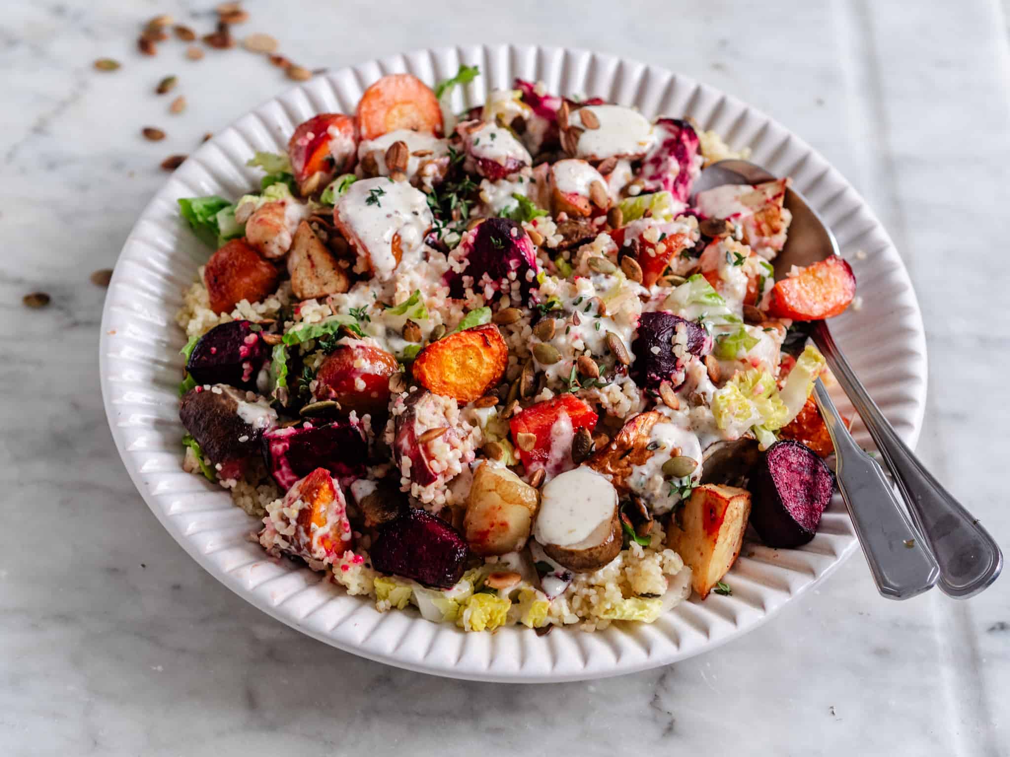 Bagt rodfrugt salat