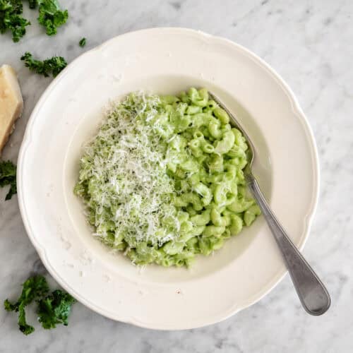 cremet Pasta med grønkålssauce