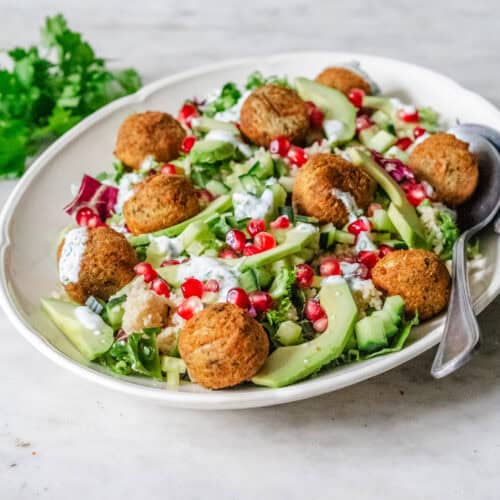 Falafelsalat opskrift