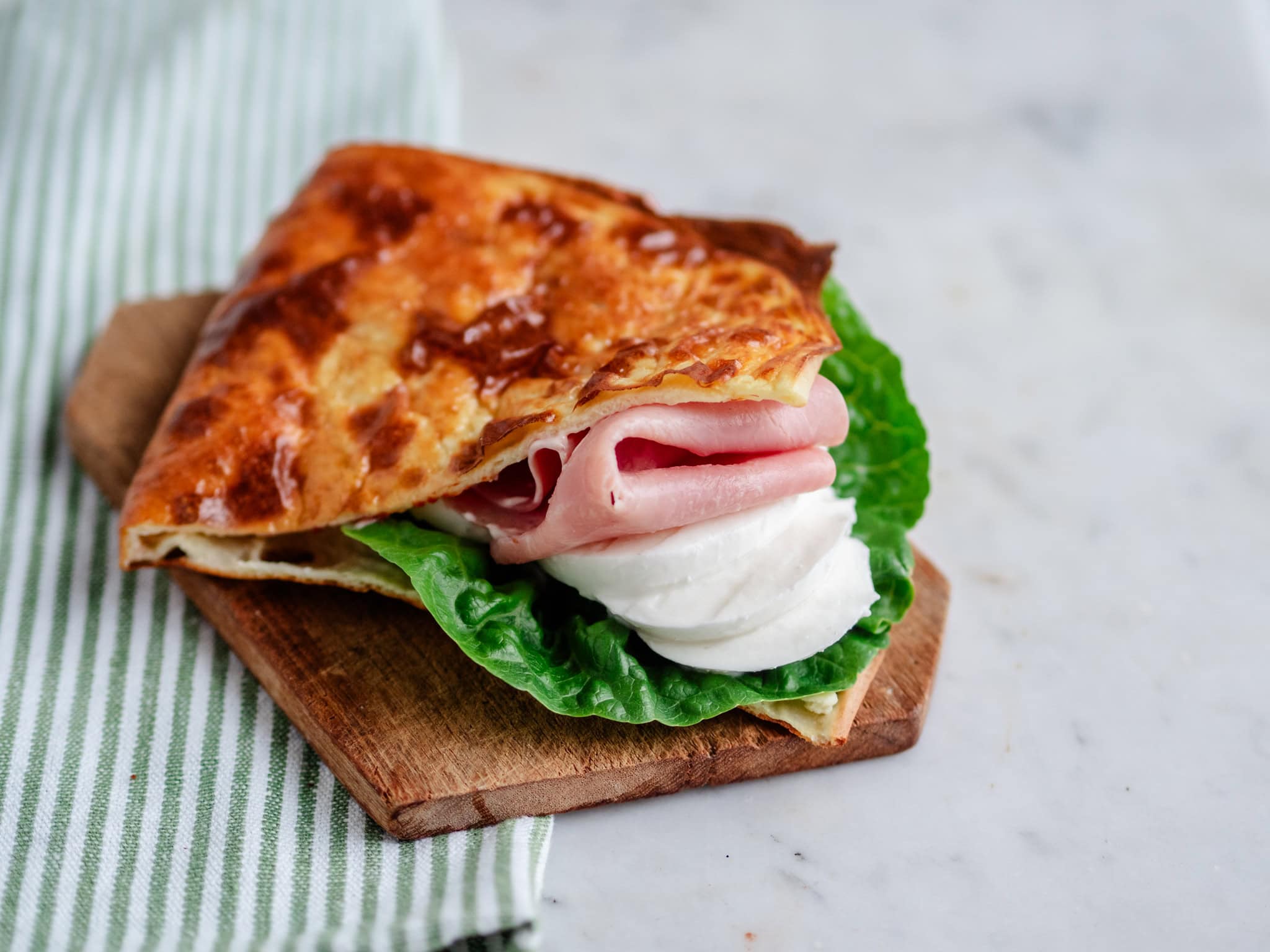 Fladbrød med hytteost