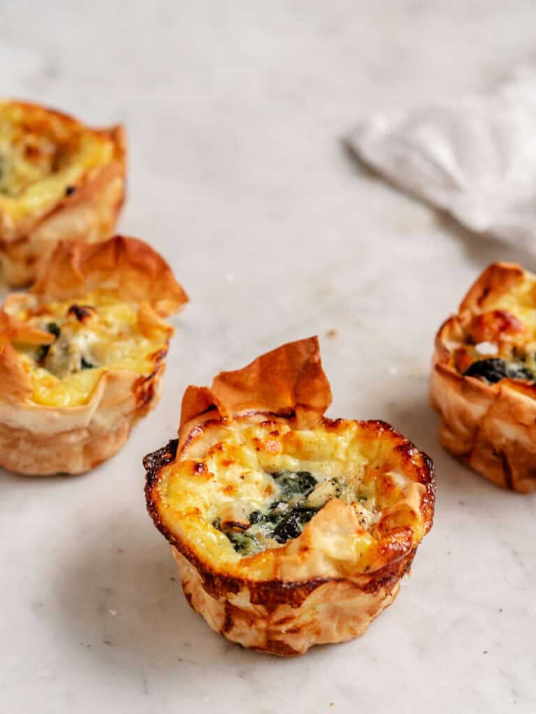 Små filodejsmuffins med spinat og feta -2