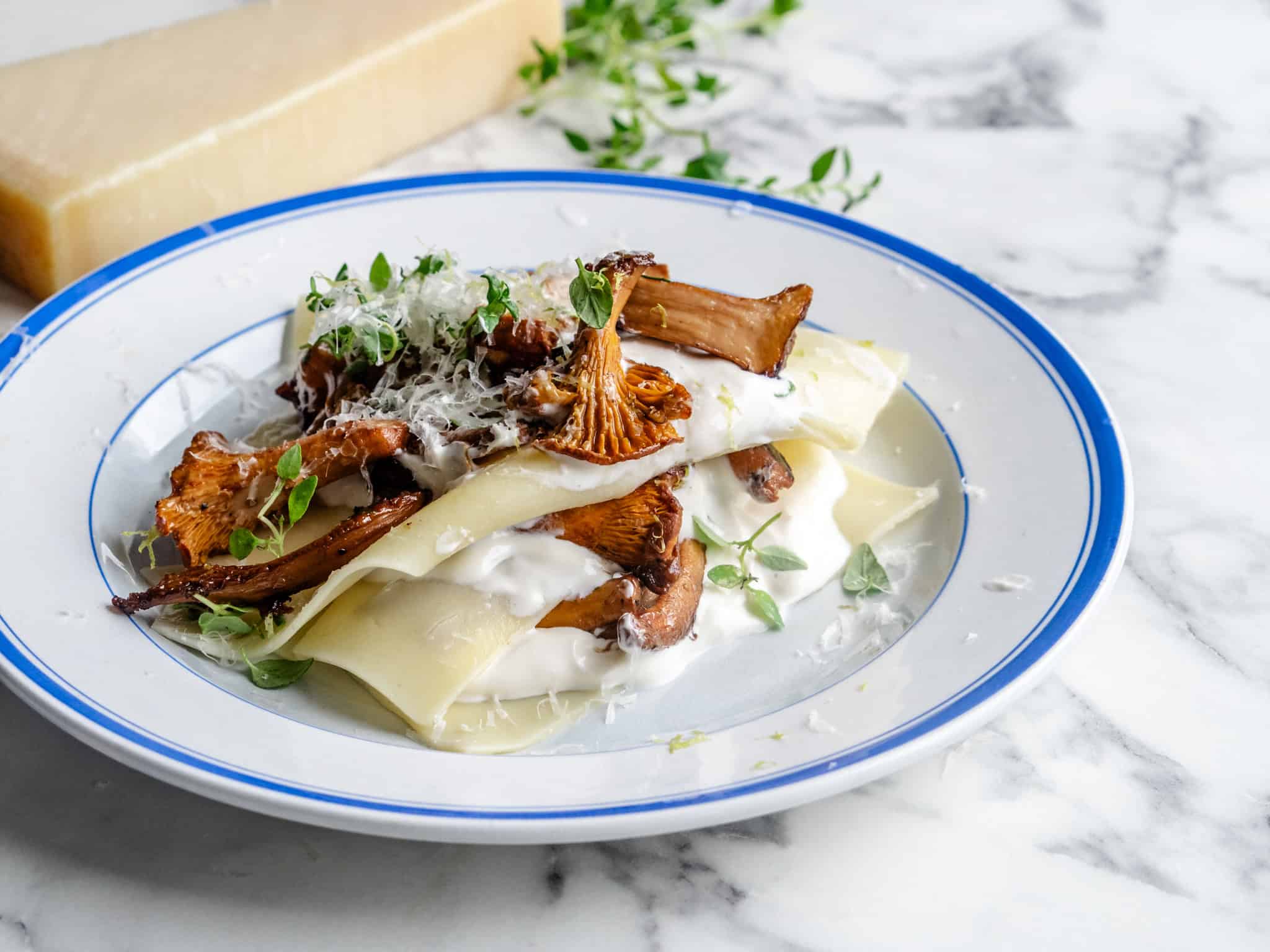 Åben lasagne med kantareller
