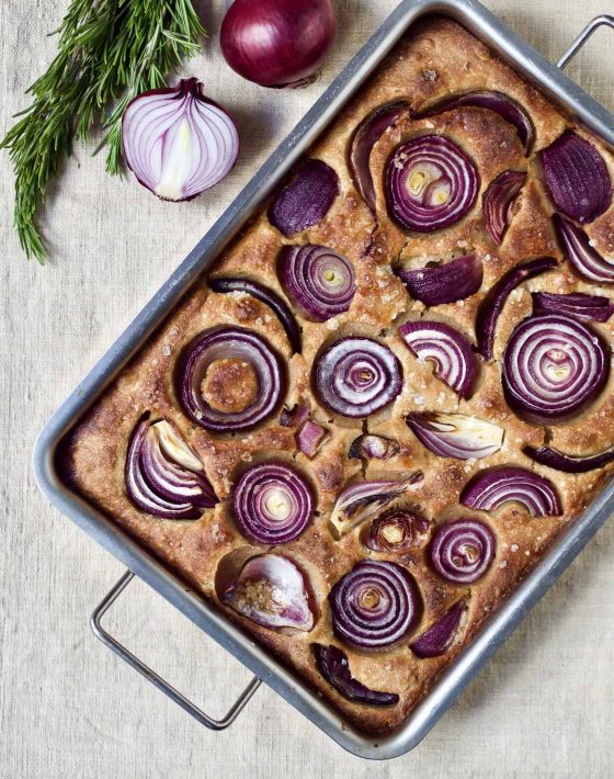 Opskrift på løgbrød
