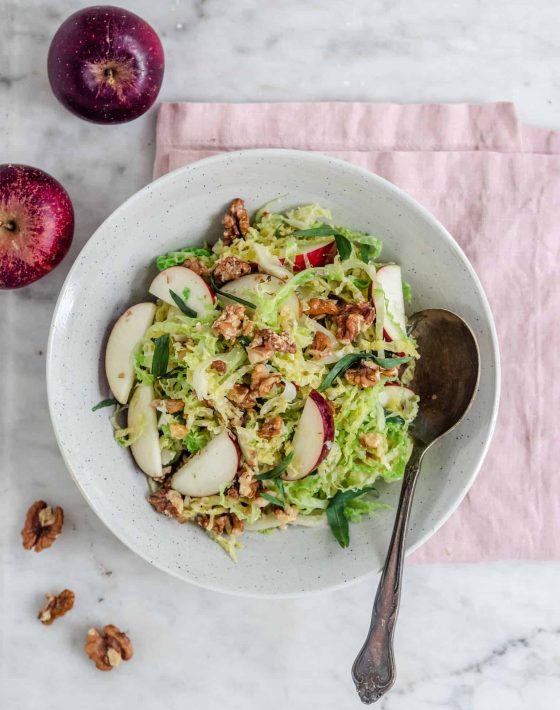 Nem salat med savoykål