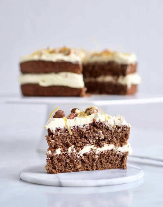 Påskekage - rugbrødslagkage med appelsin og hvid chokolade
