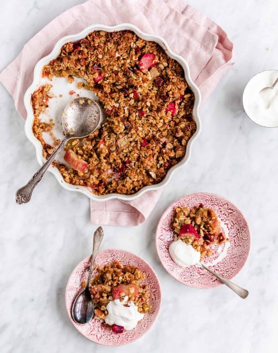 Rabarbercrumble med marcipan-1