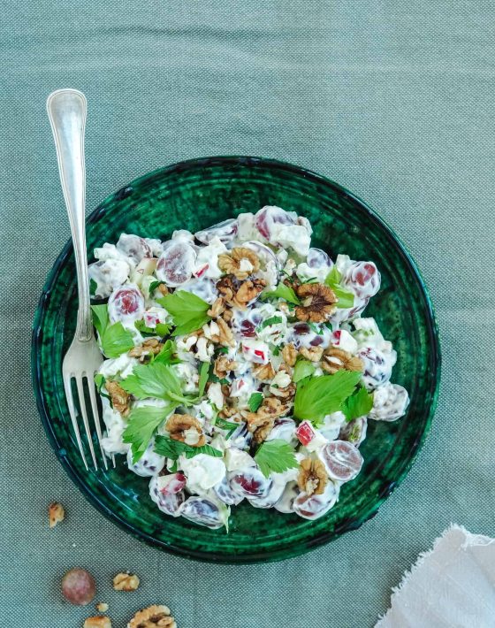 Waldorfsalat med flødeskum