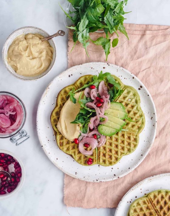 falafel vaffel med hummus